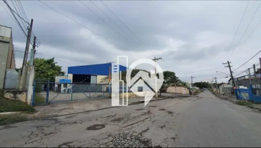 Galpão / Depósito / Armazém à venda, 2100m² no Jardim Eloyna, Pindamonhangaba