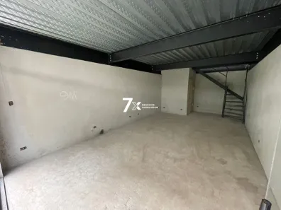 Loja / Salão / Ponto Comercial para alugar, 71m² no Parque Ipiranga, Resende