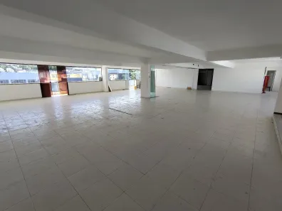 Andar / Laje corporativa com 4 Quartos para alugar, 600m² no Barra Olímpica, Rio de Janeiro
