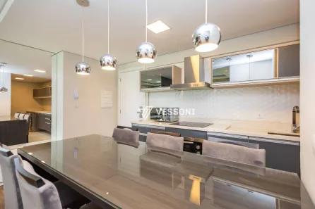 Apartamento com 2 Quartos para alugar, 60m² no Centro, Curitiba
