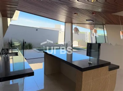 Sobrado com 4 Quartos à venda, 220m² no Jardins Capri, Senador Canedo