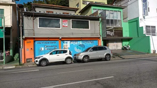 Casa Comercial para alugar, 231m² no Tingidor, Embu das Artes