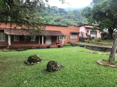 Fazenda / Sítio / Chácara com 4 Quartos à venda, 6000m² no Corujas, Guapimirim