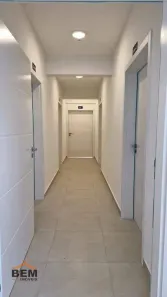 Conjunto Comercial / Sala para alugar, 39m² no Monte Alegre, Camboriú