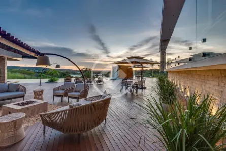 Casa de Condomínio com 4 Quartos à venda, 600m² no , Hidrolândia