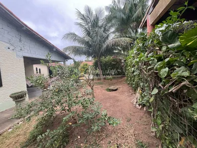 Casa com 3 Quartos à venda, 197m² no Vila Capri, Araruama