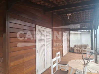 Conjunto Comercial / Sala com 3 Quartos para alugar, 242m² no Centro, Araraquara