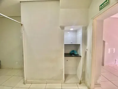 Loja / Salão / Ponto Comercial para alugar, 60m² no Centro, Marília