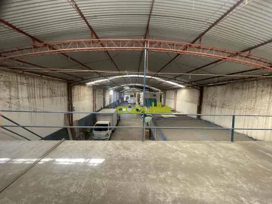 Galpão / Depósito / Armazém para alugar, 1055m² no Centro, Niterói