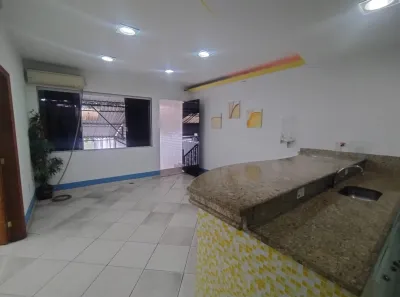 Galpão / Depósito / Armazém com 1 Quarto para alugar, 750m² no Centro, Nilópolis