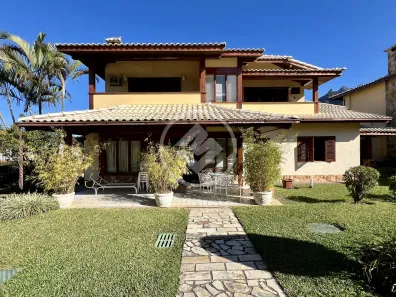 Casa de Condomínio com 4 Quartos para venda ou aluguel, 187m² no Alto, Teresópolis