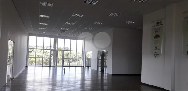Prédio Inteiro para alugar, 1500m² no Vila Salles, Atibaia