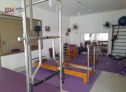 Galpão / Depósito / Armazém à venda, 700m² no Centro, Pindamonhangaba