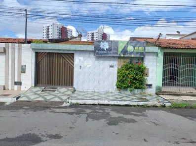 Casa com 3 Quartos à venda, 200m² no Jabotiana, Aracaju