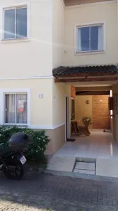 Casa de Condomínio com 2 Quartos para alugar, 55m² no Prefeito José Walter, Fortaleza