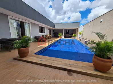 Casa de Condomínio com 4 Quartos à venda, 380m² no Região dos Lagos, Brasília