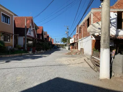 Casa de Condomínio com 6 Quartos para alugar, 100m² no Centro, Araruama