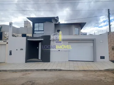 Sobrado com 5 Quartos à venda, 380m² no Candeias, Vitória da Conquista