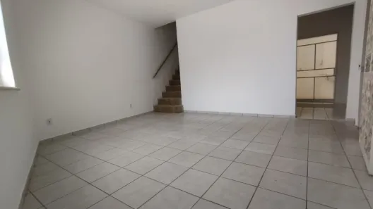 Sobrado com 3 Quartos à venda, 165m² no Centro, Vitória da Conquista