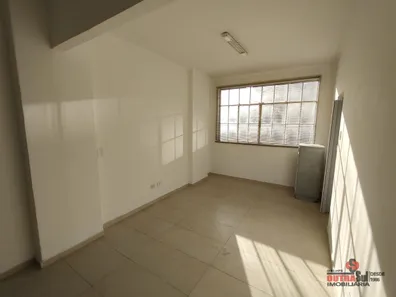 Conjunto Comercial / Sala para alugar, 30m² no Centro, Curitiba