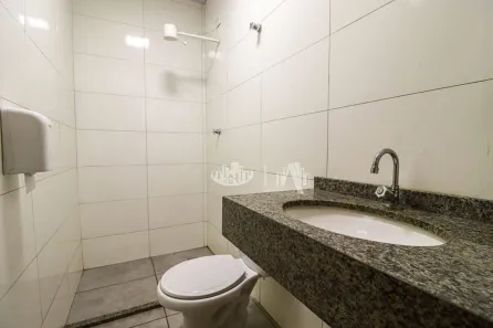 Galpão / Depósito / Armazém para alugar, 675m² no Jardim Riviera, Cambé