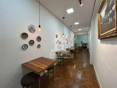 Prédio Inteiro para alugar, 223m² no Centro, Ribeirão Preto