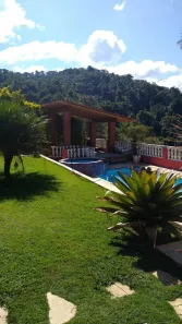 Fazenda / Sítio / Chácara com 3 Quartos à venda, 125m² no , Nazaré Paulista