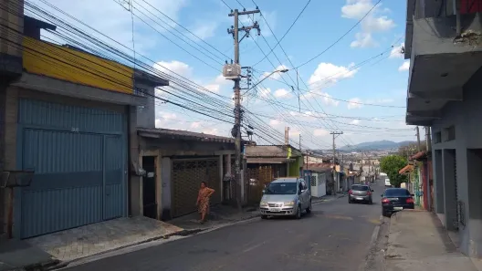 Sobrado com 3 Quartos à venda, 130m² no Jardim Aracaré, Itaquaquecetuba