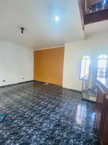Casa com 3 Quartos para alugar, 200m² no Jardim Esperança, Barueri