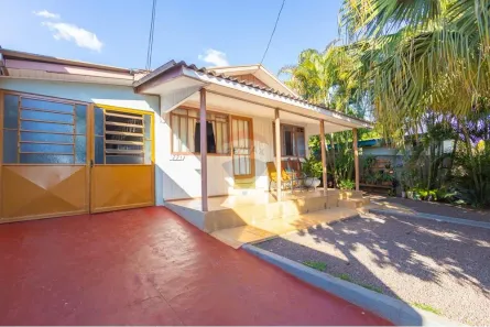 Casa com 3 Quartos à venda, 70m² no Vila Pioneiro, Toledo