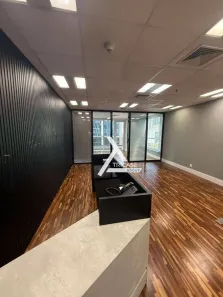 Conjunto Comercial / Sala para alugar, 200m² no Jardim das Acácias, São Paulo