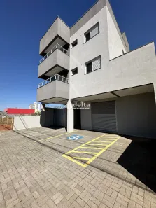 Loja / Salão / Ponto Comercial à venda, 74m² no Novo Mundo, Uberlândia
