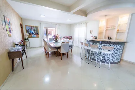 Casa de Condomínio com 6 Quartos à venda, 579m² no Região dos Lagos, Brasília