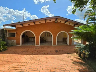 Fazenda / Sítio / Chácara com 3 Quartos à venda, 133m² no Colinas do Piracicaba (Ártemis), Piracicaba