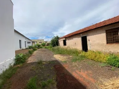 Galpão / Depósito / Armazém para alugar, 406m² no Vila DER, Araraquara