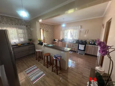 Fazenda / Sítio / Chácara com 3 Quartos à venda, 300m² no Itaquaciara, Itapecerica da Serra