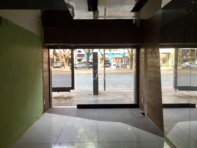 Loja / Salão / Ponto Comercial à venda, 70m² no Savassi, Belo Horizonte