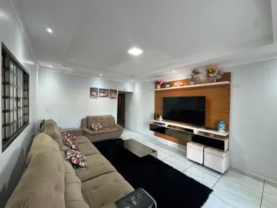 Casa com 5 Quartos à venda, 275m² no , Santo Antônio de Goiás