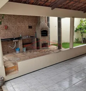 Casa com 3 Quartos para alugar, 140m² no Icaraí, Caucaia