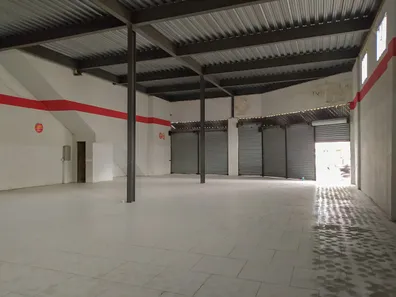 Loja / Salão / Ponto Comercial para alugar, 340m² no Piabetá (Inhomirim), Magé