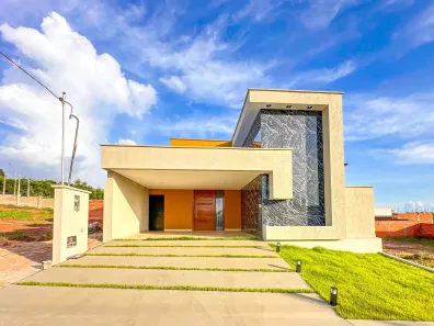 Casa de Condomínio com 3 Quartos à venda, 126m² no Vale Quem Tem, Teresina