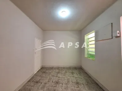 Casa com 1 Quarto para alugar, 54m² no Centro, Nova Iguaçu
