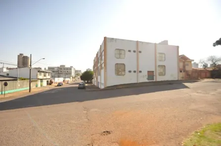 Prédio Inteiro à venda, 1500m² no Centro, Cascavel