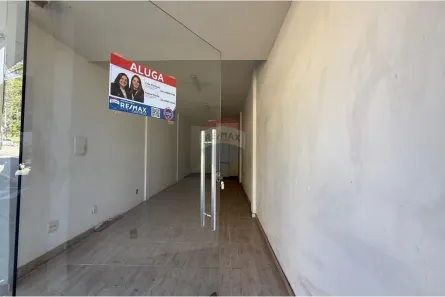 Loja / Salão / Ponto Comercial para alugar, 30m² no Bingen, Petrópolis