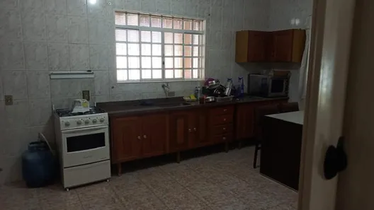 Fazenda / Sítio / Chácara com 3 Quartos à venda, 200m² no , Alambari