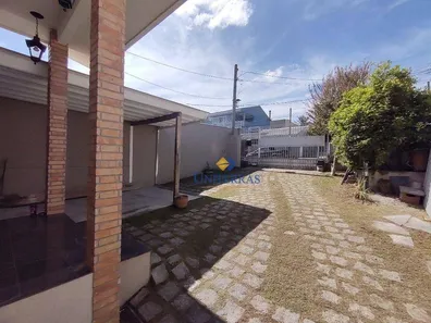 Sobrado com 3 Quartos à venda, 142m² no Campo Pequeno, Colombo