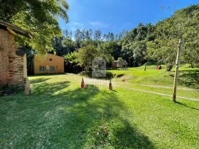 Fazenda / Sítio / Chácara com 9 Quartos à venda, 56000m² no , São Lourenço da Serra