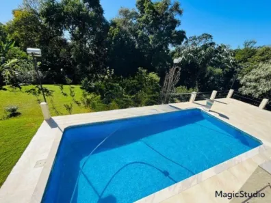 Fazenda / Sítio / Chácara com 4 Quartos à venda, 180m² no Portal do Sol, 