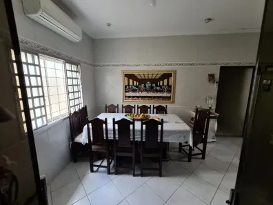 Casa com 2 Quartos à venda, 200m² no Residencial Furlan, Santa Bárbara D'Oeste
