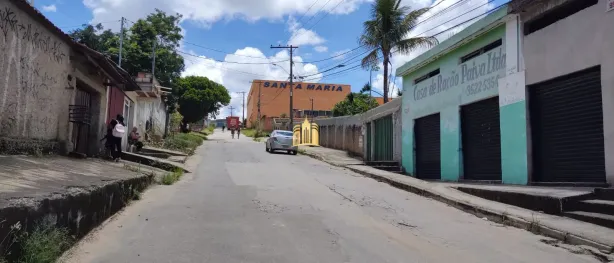Loja / Salão / Ponto Comercial à venda, 360m² no Novo Retiro, Esmeraldas